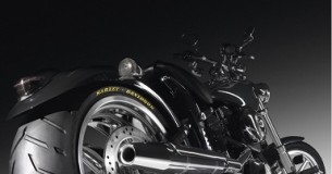 Dunlop introduceert nieuwe toerband, ontwikkeld met Harley-Davidson®