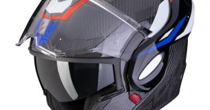 Ultra-lichte en 22.06 gecertificeerde flip-back-helm