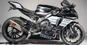 Yamaha YZF-R1 Rea-replica